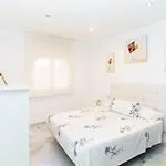 A&n Access With Pools & Terrace דירה